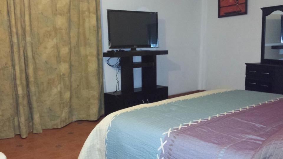 Hotel Rancho El Paraiso Вале де Браво Екстериор снимка